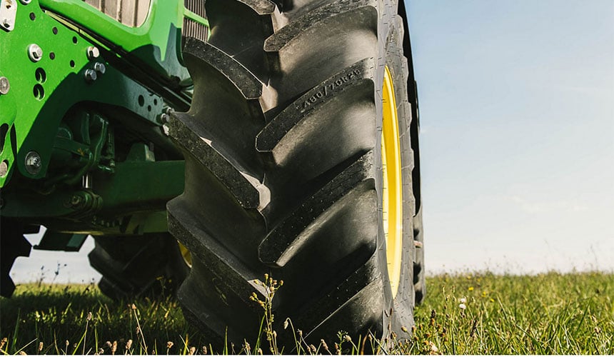 Il VX-R TRACTOR presenta un battistrada a contatto con il suolo pari alla larghezza di sezione indicata sul fianco