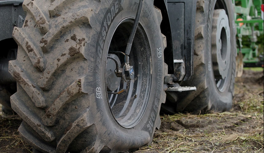 Grazie a cerchi di fascia alta i pneumatici VF VT-TRACTOR sono in grado di operare a 0,6 bar di pressione