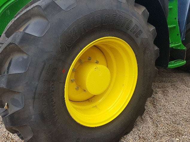 Cerchio di alta qualità e pneumatici Bridgestone VT-TRACTOR