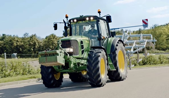 Test su pneumatici agricoli in curva su strada: Pneumatici VX-R TRACTOR con pressione a 1,2 bar