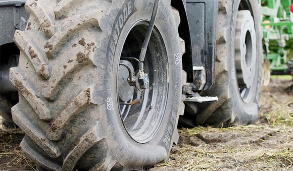 Dotazione ideale di pneumatici agricoli: pneumatico VF VT-TRACTOR + gonfiaggio centralizzato